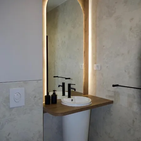 Apartman Olivetum Luxury With Pool